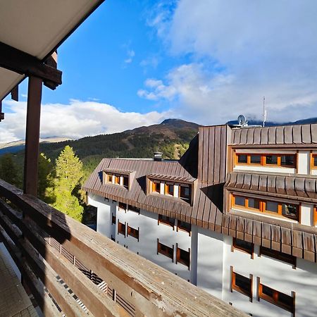 Hostdomus - Il Cerbiatto Apartment Sestriere Exterior photo
